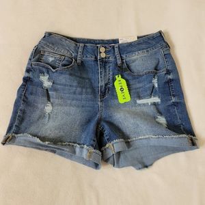 𝅺So Curvy High Rise Shorts 11/30